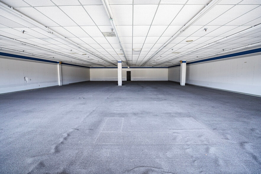 385 Outlet Ave, Eddyville, KY for lease - Building Photo - Image 3 of 36
