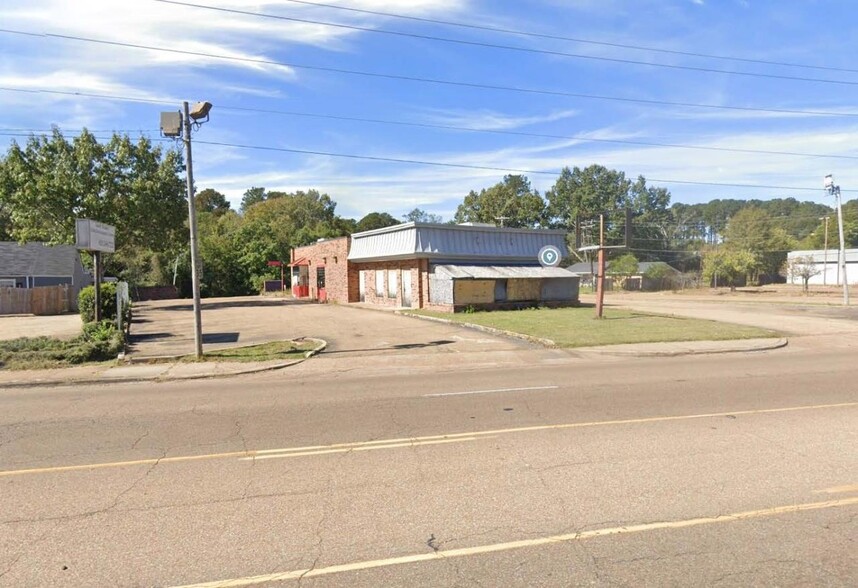 3005 Terry Rd, Jackson, MS for sale - Building Photo - Image 1 of 1