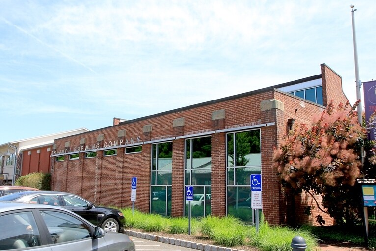 500-580 Union Square Dr, New Hope, PA à louer - Photo du bâtiment - Image 3 de 45