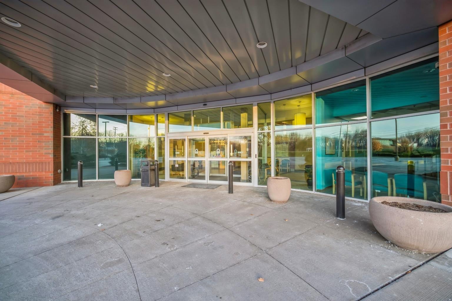 701 White Pond Dr, Akron, OH for lease Building Photo- Image 1 of 4