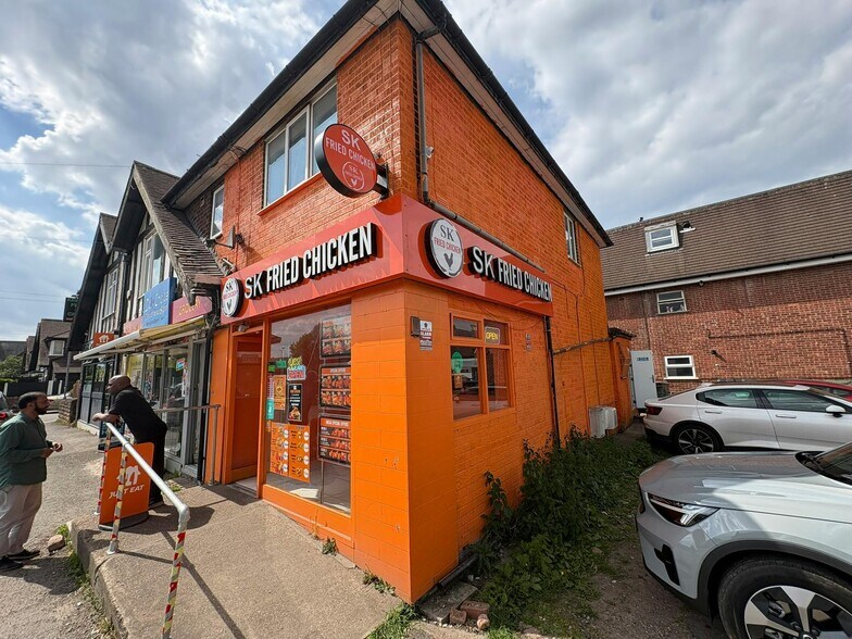 140 Queens Rd, Beeston à vendre - Photo du bâtiment - Image 2 de 12