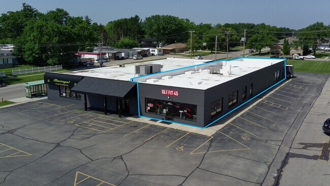 More details for 1944 Center Ave, Janesville, WI - Retail for Sale