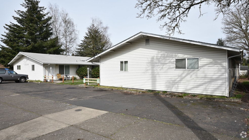 547 SW Fellows St, McMinnville, OR for sale - Building Photo - Image 3 of 6
