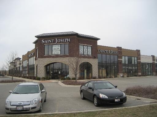 129 Commercial Dr, Yorkville, IL for lease - Building Photo - Image 2 of 5