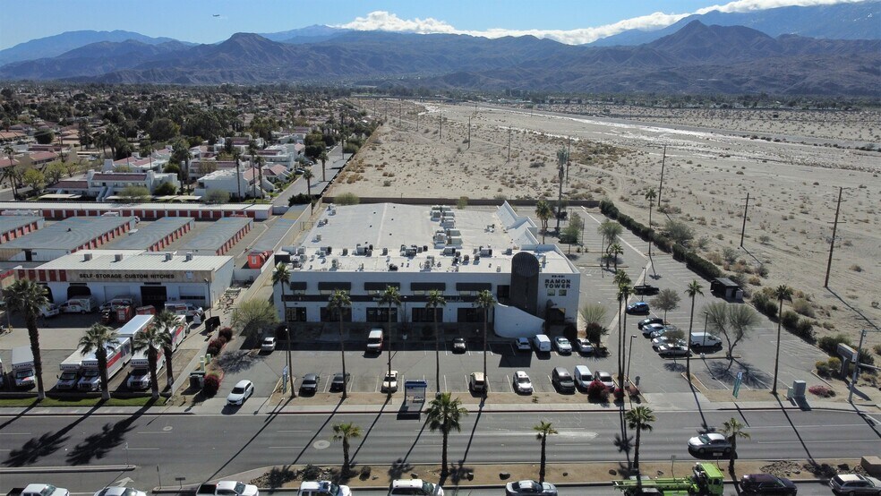 68031 Ramon Rd, Cathedral City, CA à vendre - Photo du bâtiment - Image 2 de 9