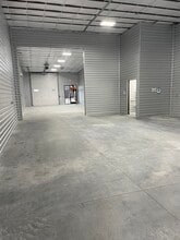 510 N Service Rd, Saint Peters, MO for lease Interior Photo- Image 2 of 9