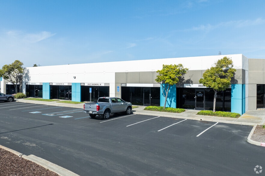 23785 Cabot Blvd, Hayward, CA à louer - Photo du bâtiment - Image 3 de 23