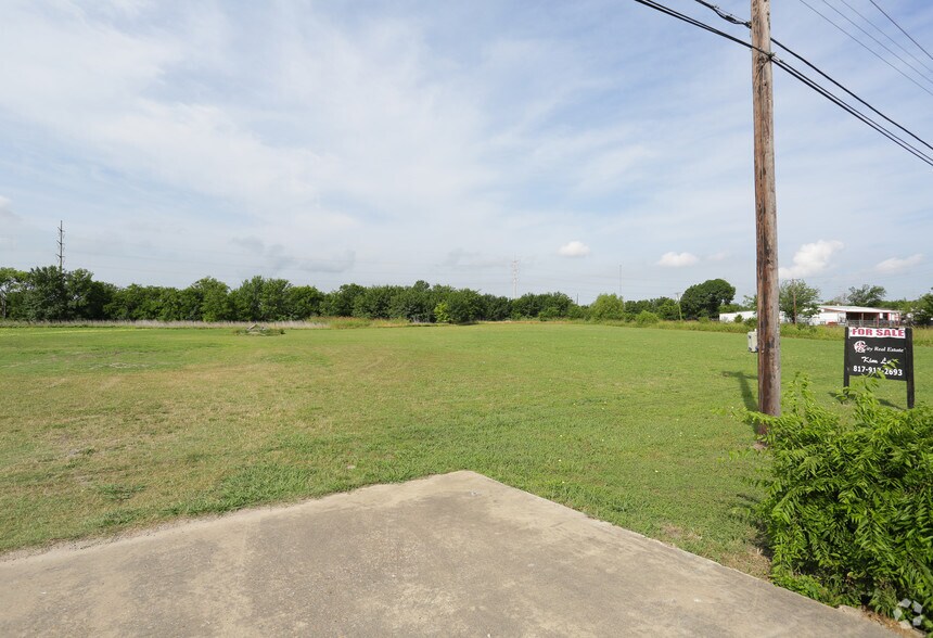 2301 S Kaufman St, Ennis, TX for sale - Building Photo - Image 2 of 2