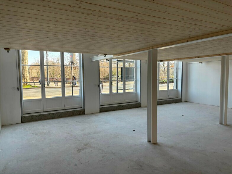 38 Cours D'Herbouville, Lyon for sale - Interior Photo - Image 2 of 8