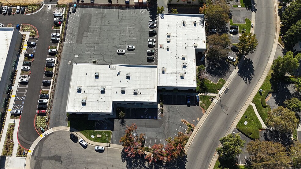 3651 Business Dr, Sacramento, CA à vendre - Photo du bâtiment - Image 3 de 14