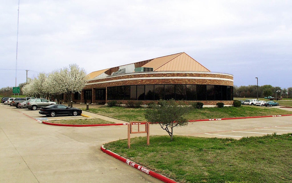 7100 US Highway 287, Arlington, TX for lease - Building Photo - Image 2 of 9