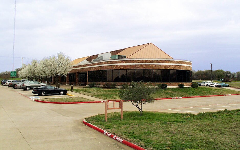 7100 US Highway 287, Arlington, TX à louer - Photo du bâtiment - Image 2 de 9