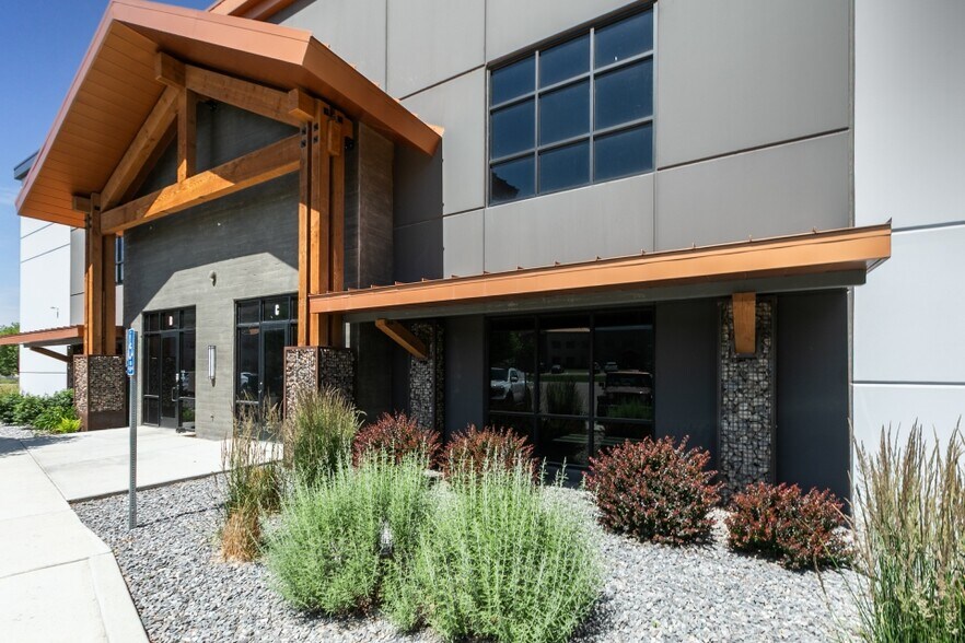 2206 W 3000 S, Heber City, UT à louer - Photo du bâtiment - Image 2 de 18