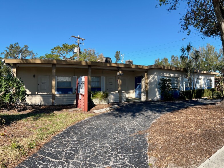 2401 5th Ave N, Pasadena, FL à vendre - Photo principale - Image 1 de 5