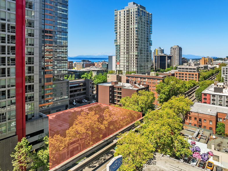 2115-2121 5th Ave, Seattle, WA for sale - Building Photo - Image 1 of 12