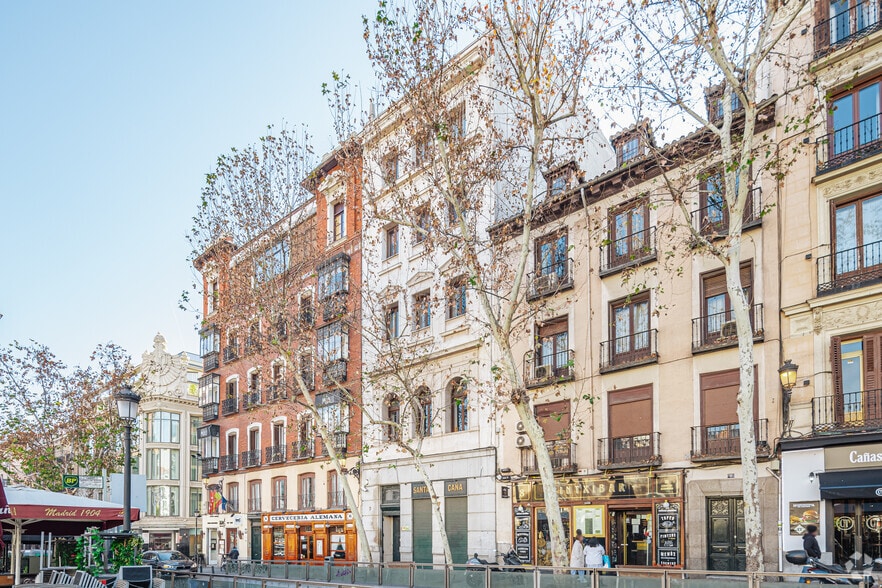 Plaza de Santa Ana, 7, Madrid, Madrid for lease - Primary Photo - Image 1 of 2