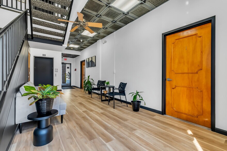 222 Outwater Ln, Garfield, NJ à louer - Photo du bâtiment - Image 3 de 13