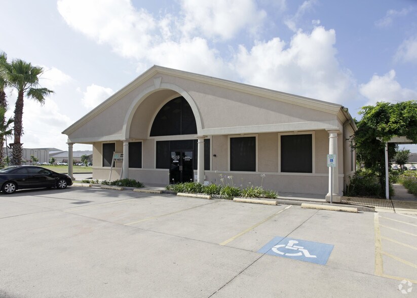 3326 Watters Rd, Pasadena, TX for lease - Building Photo - Image 2 of 3