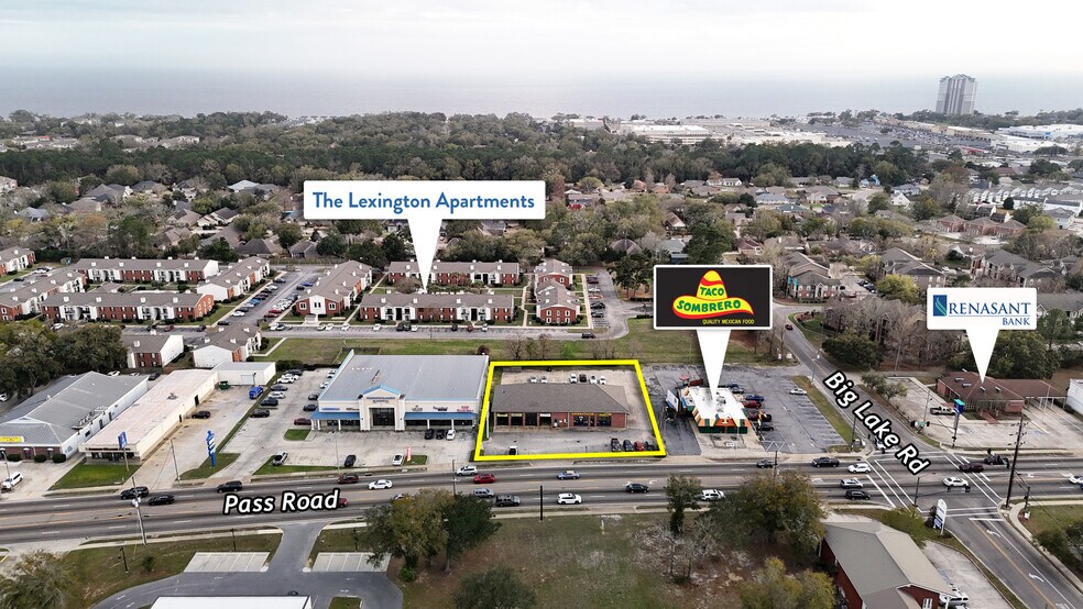 2585 Pass Rd, Biloxi, MS à vendre - Photo du bâtiment - Image 2 de 10