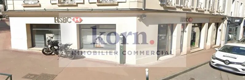 Retail in Garches for lease Building Photo- Image 1 of 11