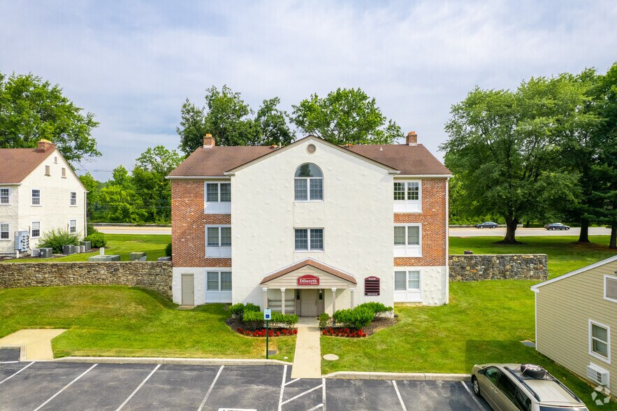 608 Chadds Ford Rd, Chadds Ford, PA à louer - Photo du bâtiment - Image 2 de 4