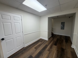 108 Commerce St, Lake Mary, FL for lease Interior Photo- Image 1 of 5