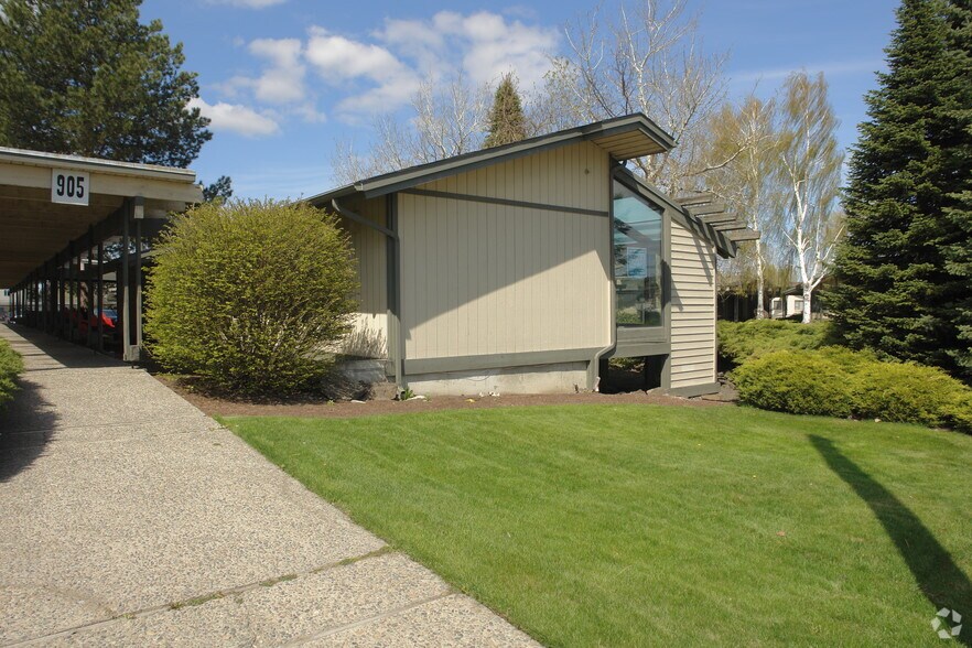909 N Pines Rd, Spokane Valley, WA à louer - Photo du bâtiment - Image 3 de 7