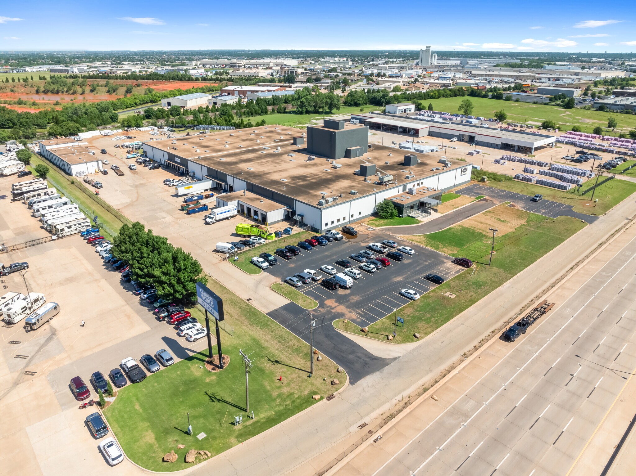 13131 Broadway Ext, Oklahoma City, OK à vendre Photo du bâtiment- Image 1 de 4