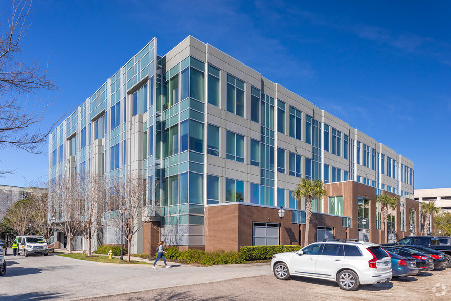 25 Calhoun St, Charleston, SC à vendre - Photo du bâtiment - Image 1 de 1