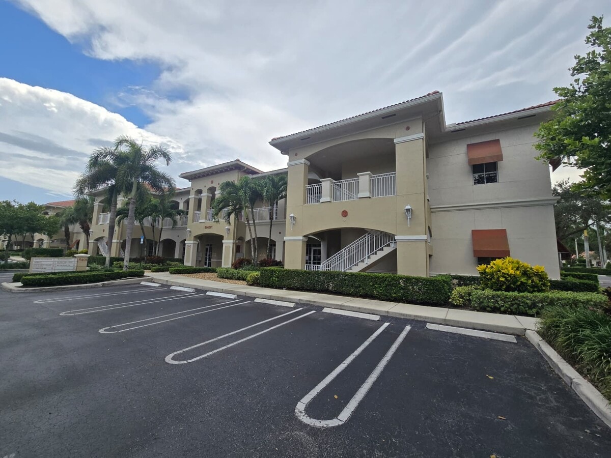 5401 N University Dr, Coral Springs, FL 33067 - Unit 203 - - Interior Photo - Image 1 of 18