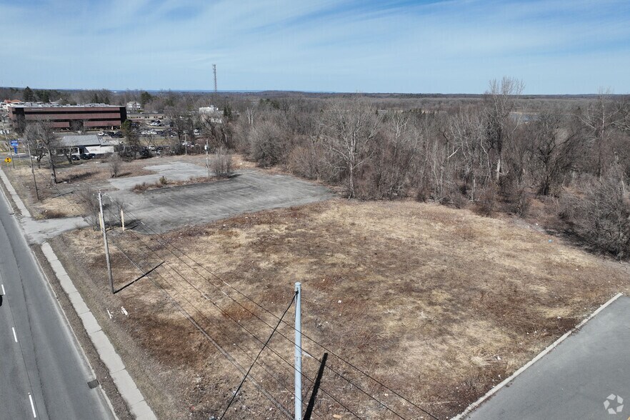 1167-1171 Troy Schenectady Rd, Latham, NY à vendre - Photo principale - Image 2 de 4