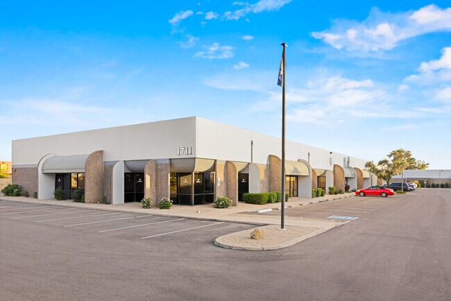 More details for 1711 W Rose Garden Ln, Phoenix, AZ - Industrial for Lease