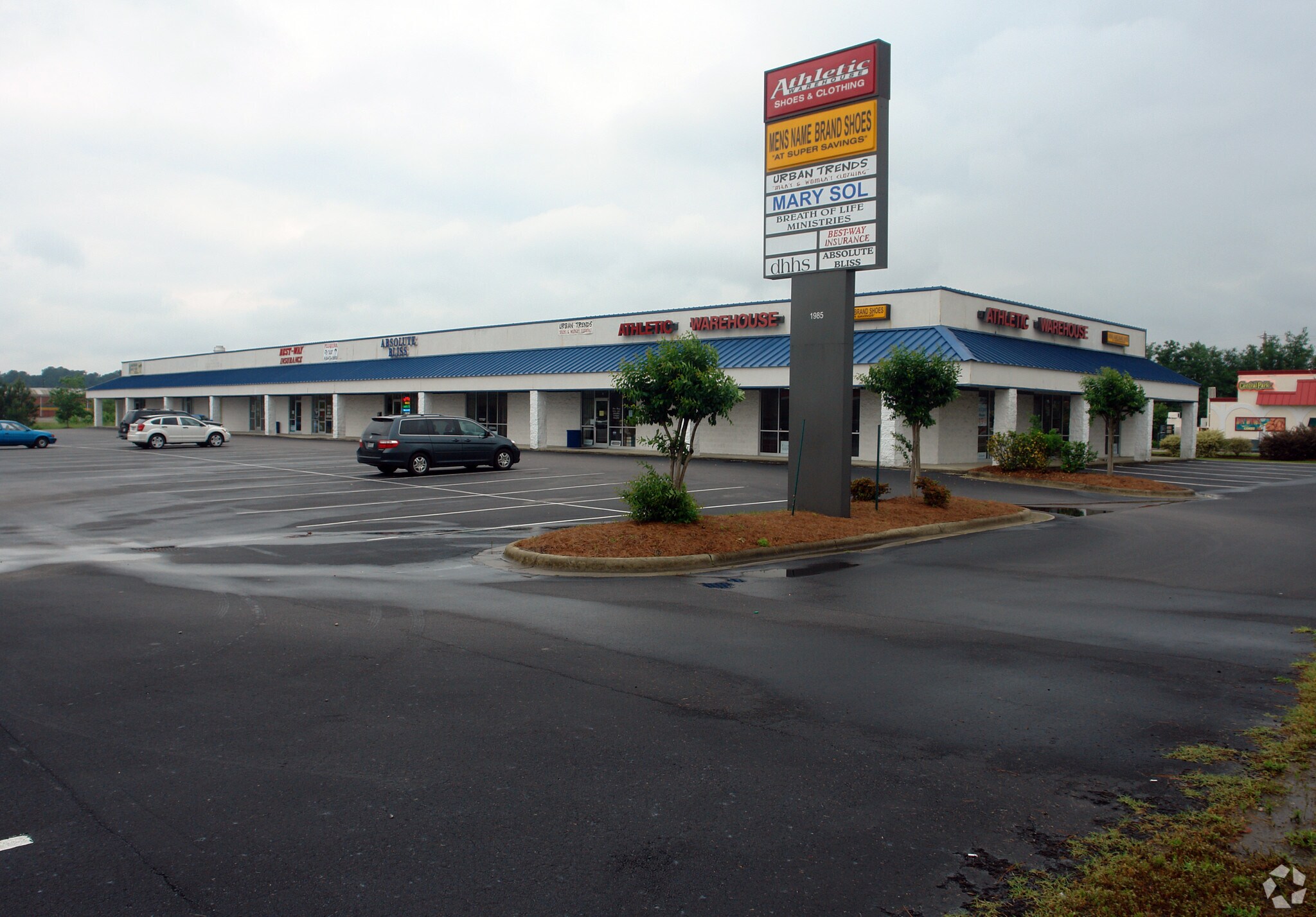1985 N Roberts Ave, Lumberton, NC for lease Primary Photo- Image 1 of 3