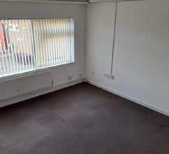 Belgic Sq, Peterborough for lease Interior Photo- Image 2 of 4