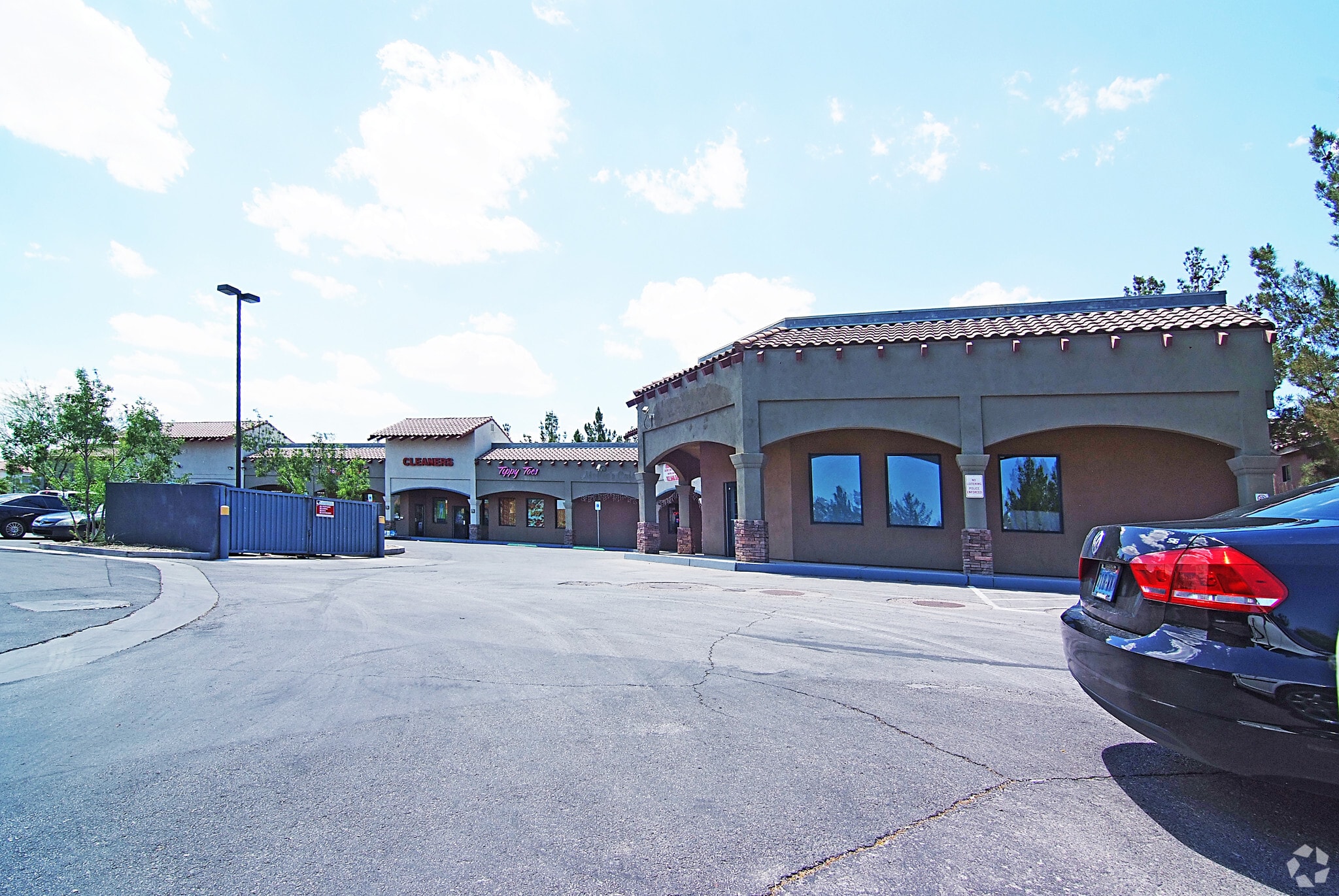 750 E Pyle Ave, Las Vegas, NV for lease Primary Photo- Image 1 of 10