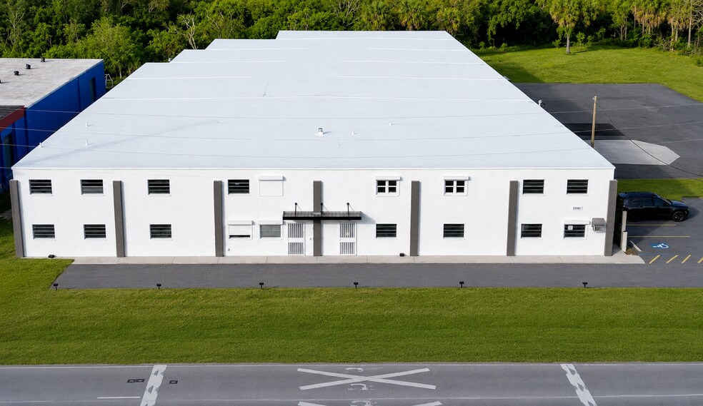 12388 Starkey Rd, Largo, FL for lease - Building Photo - Image 3 of 13