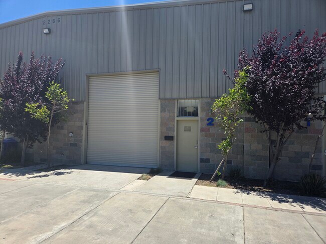 Plus de détails pour 2266 Central St, Richmond, CA - Industriel à louer