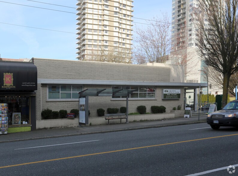 1175 Denman St, Vancouver, BC à louer - Photo du bâtiment - Image 2 de 2