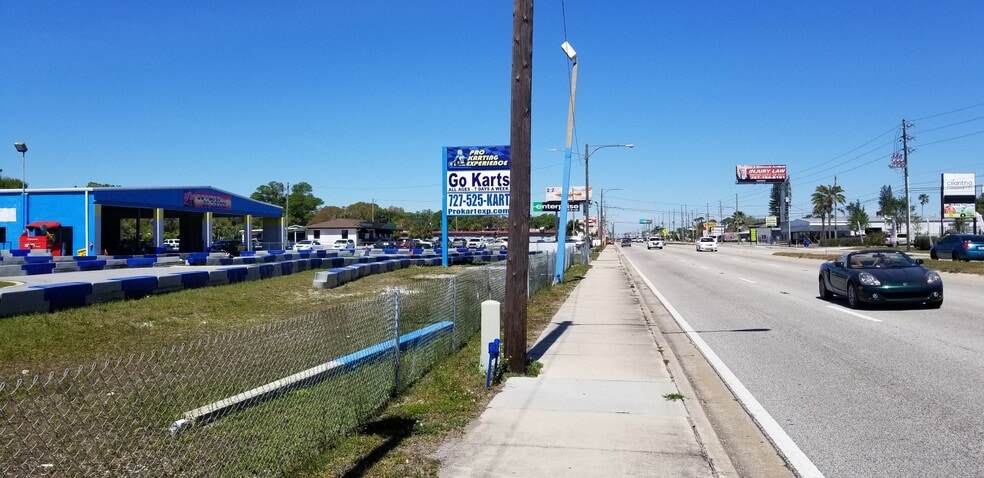 4680 34th St N, Saint Petersburg, FL for sale - Building Photo - Image 2 of 9