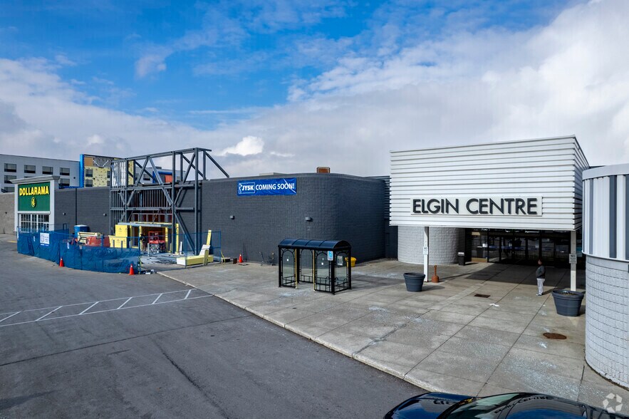 417 Wellington St, St Thomas, ON à louer - Photo du bâtiment - Image 2 de 19