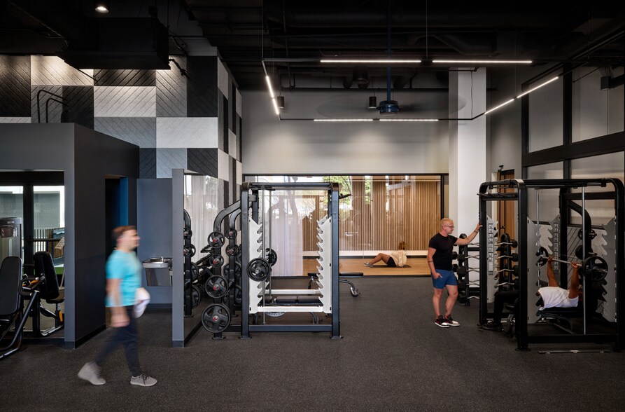 221 Main St, San Francisco, CA à louer - Photo du bâtiment - Image 3 de 14