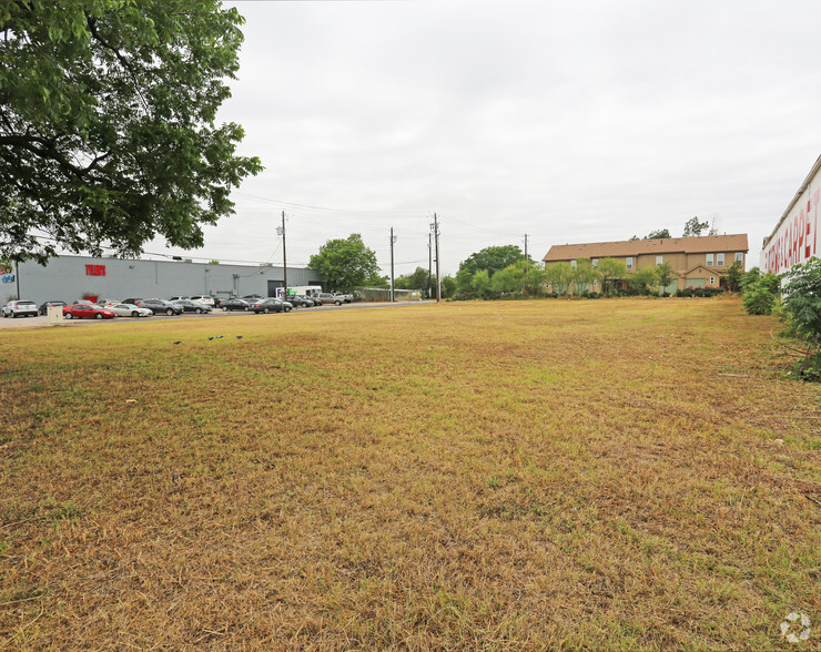 7500 N Lamar Blvd, Austin, TX à vendre - Photo principale - Image 1 de 1