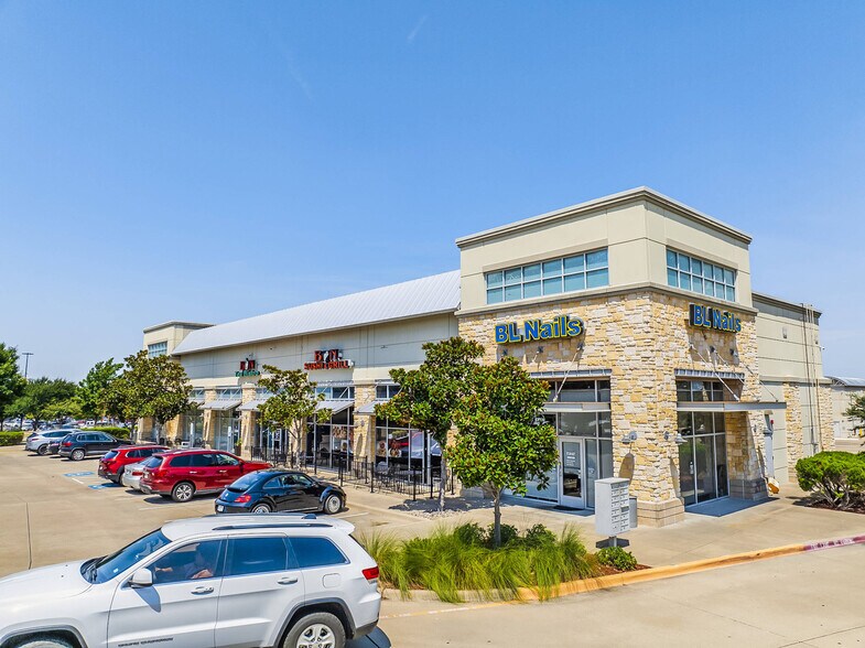 638 Uptown Blvd, Cedar Hill, TX à louer - Photo du bâtiment - Image 2 de 14