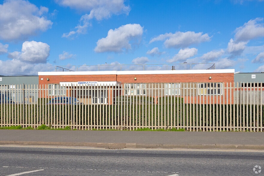 Moody Ln, Grimsby for lease - Building Photo - Image 2 of 2