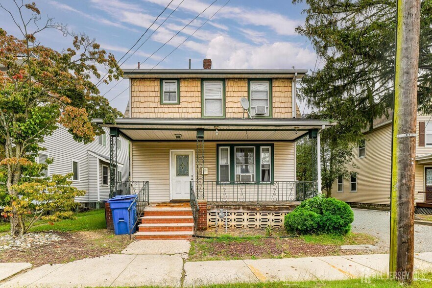 213 S Main St, Milltown, NJ à vendre - Photo du bâtiment - Image 3 de 16