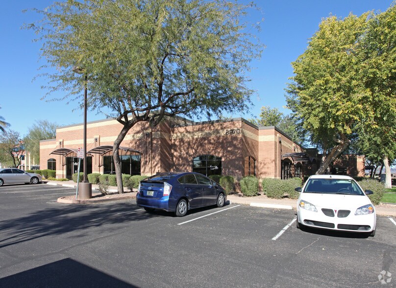8970 E Raintree Dr, Scottsdale, AZ à louer - Photo du bâtiment - Image 3 de 13