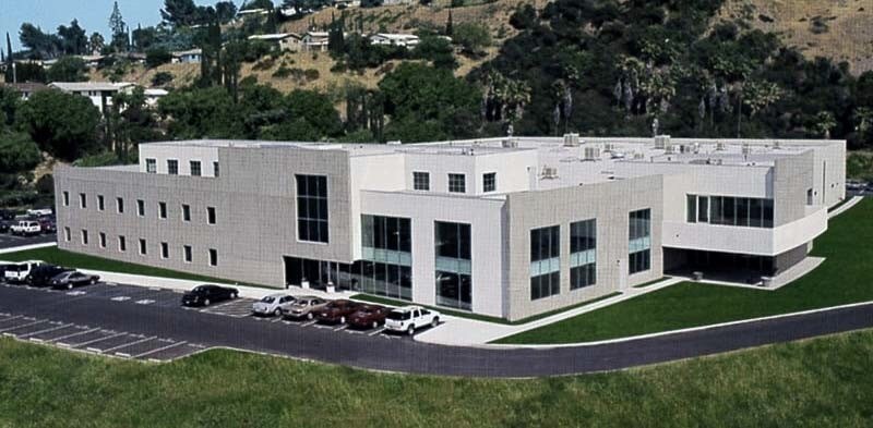 10500 Orbital Way, Pacoima, CA à louer - Photo principale - Image 2 de 4