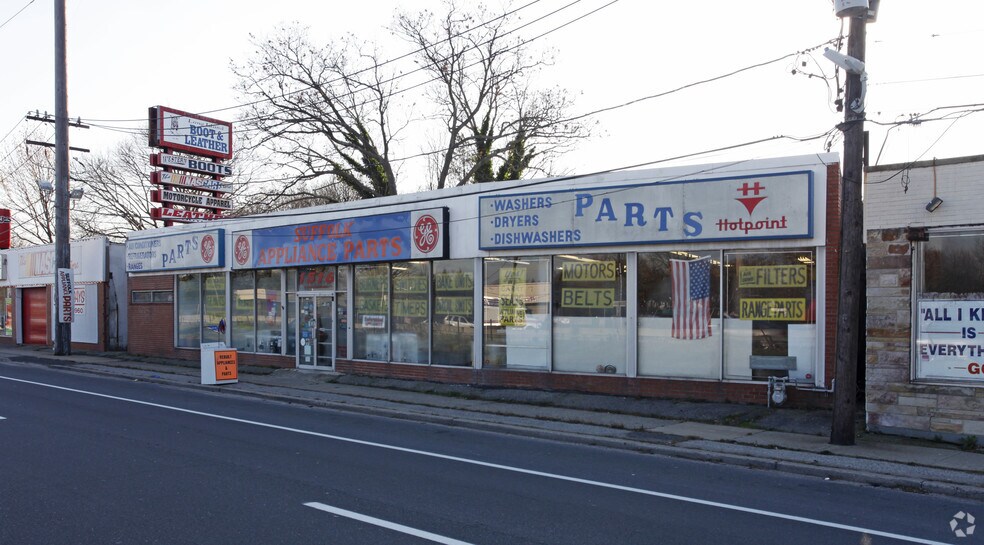 1516 Sunrise Hwy, Bay Shore, NY for sale - Building Photo - Image 2 of 2