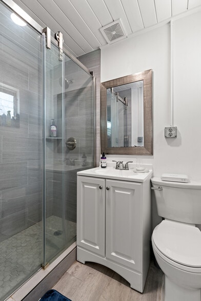 10589 Seminole Blvd, Largo, FL à vendre - Photo intérieure - Image 3 de 22