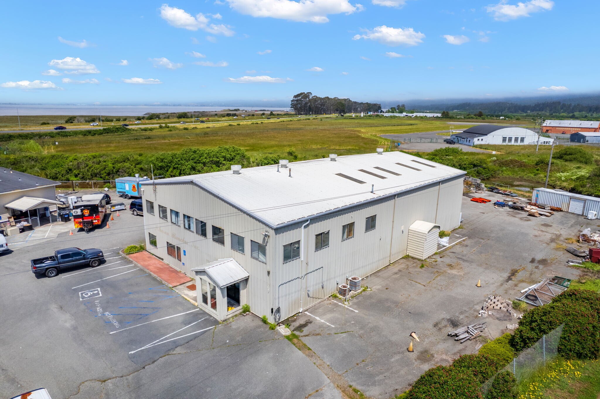 3956 Jacobs Ave, Eureka, CA for lease Primary Photo- Image 1 of 10
